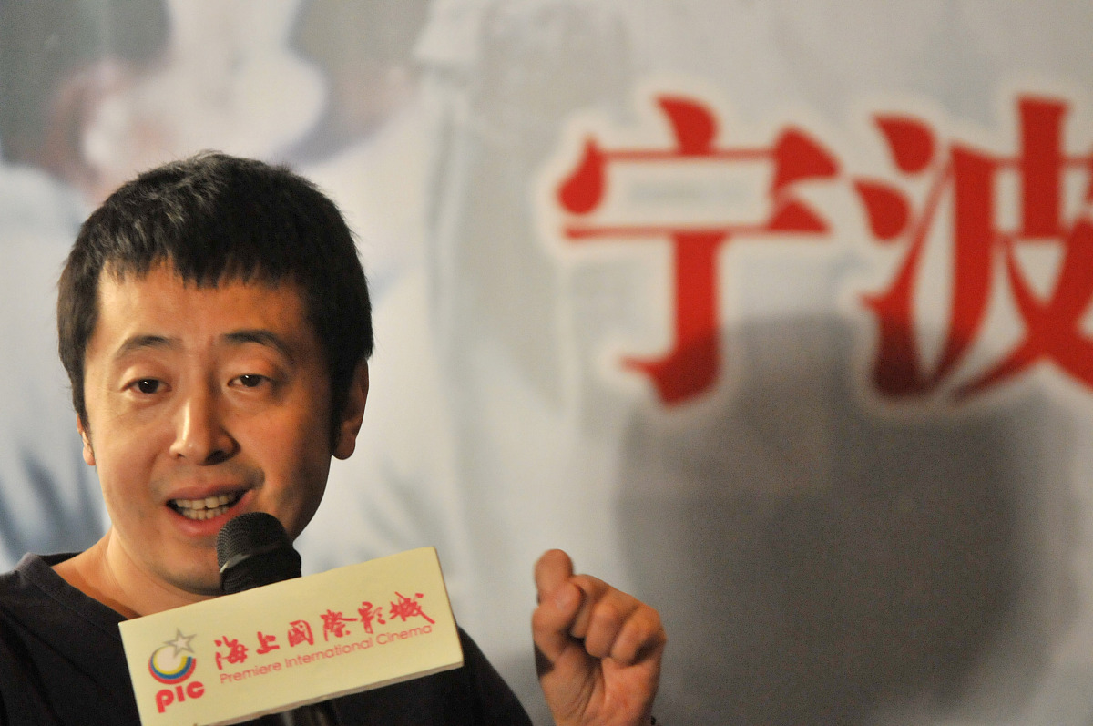 2010年7月4日,浙江宁波,电影《海上传奇》宣传发布会.  (应摄影师要求