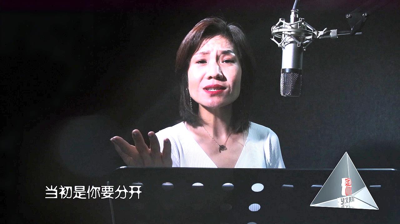 [图]芃芃演唱《爱情买卖》,曾经慕容晓晓的成名曲