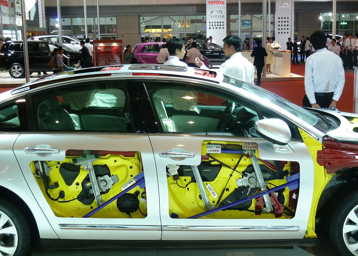 重庆市轻工业学校新能源汽车技术专业就业方向及前景分析