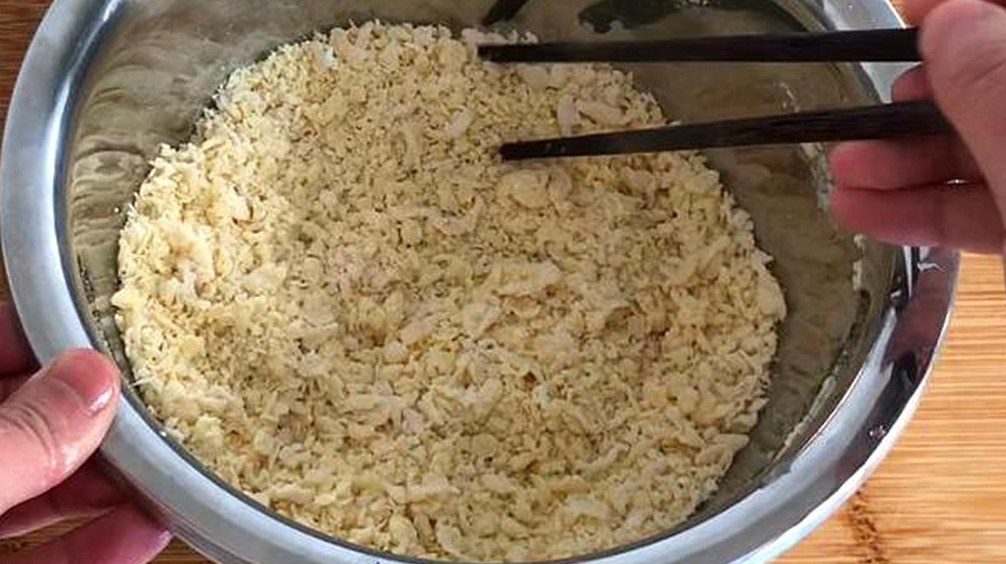 做疙瘩汤,万万别再用水和面了,如此做,爽滑筋道吃不够,太香了