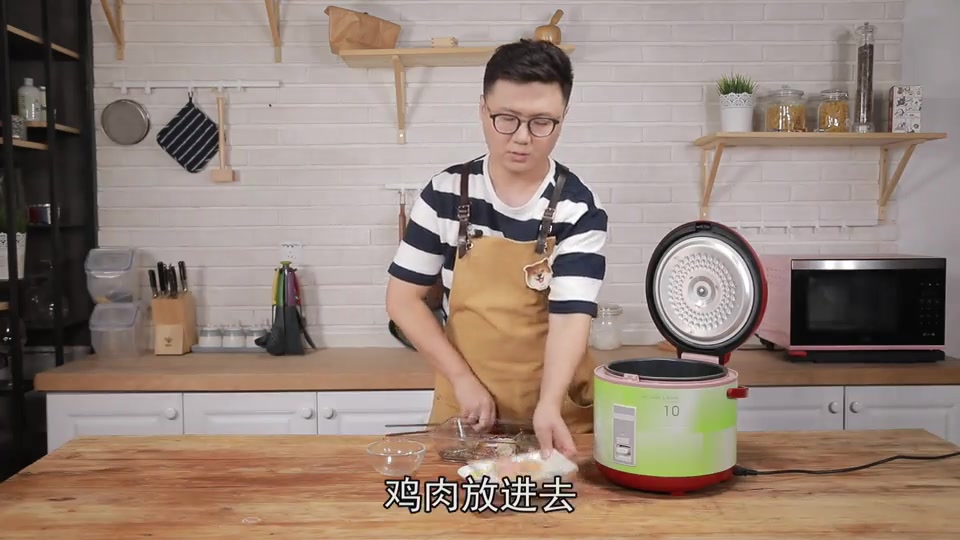 在家怎么做潮汕海鲜粥?其实电饭锅就能搞定