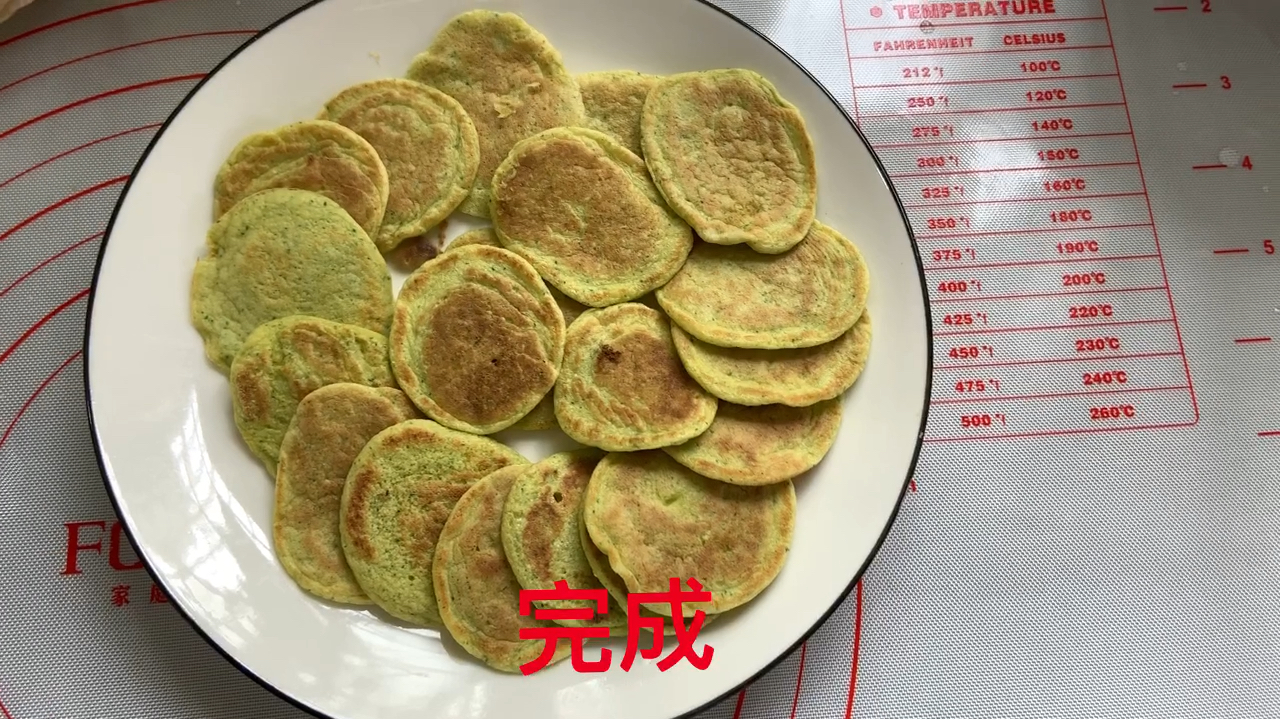 省时省力,超简单易上手,不上火的宝宝早餐食谱:青瓜小松饼