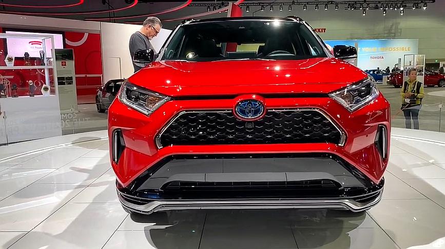 [图]2020款丰田RAV4 Plug-in Hybrid惊艳亮相,外观与内饰全方位实拍