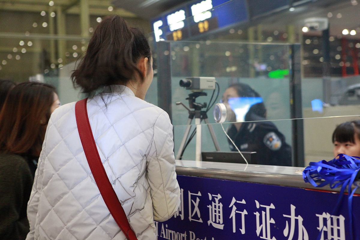数宇签名方案安全性分析：窃听者能否伪造签名？