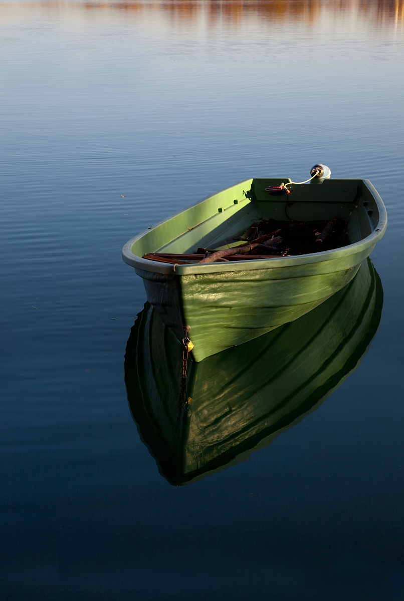 row boat on lake