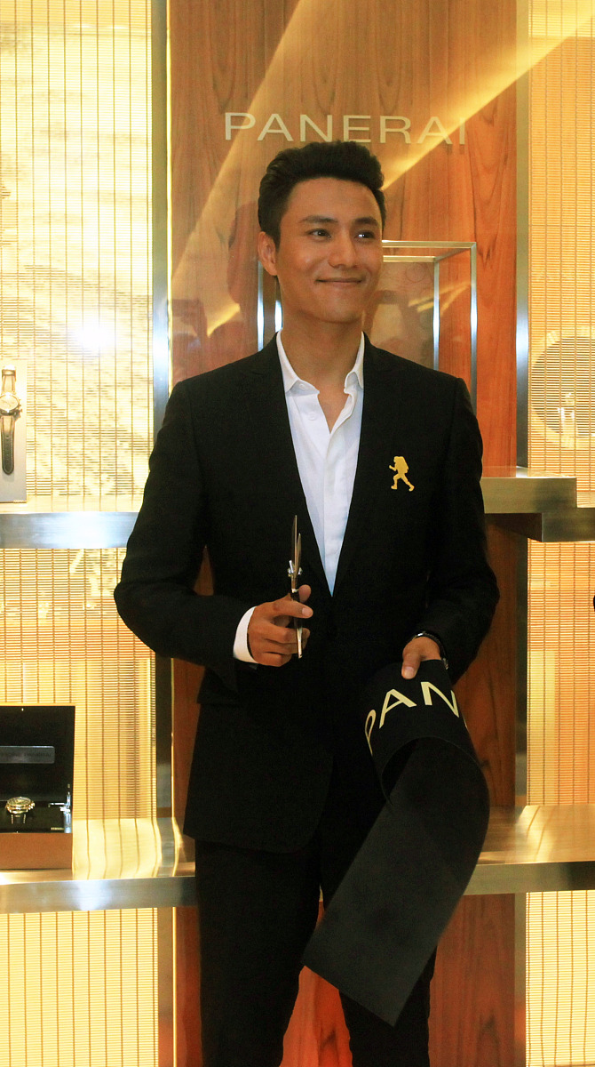 热门话题短句：10个类别，2字爆款