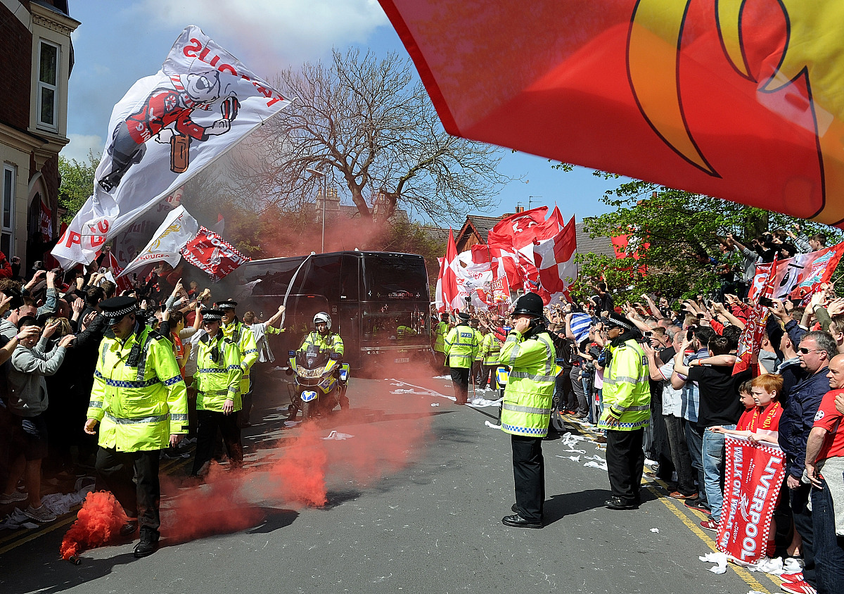 2014年4月27日,英国,13/14英超第36轮,利物浦0-2切尔西.***_***liverp