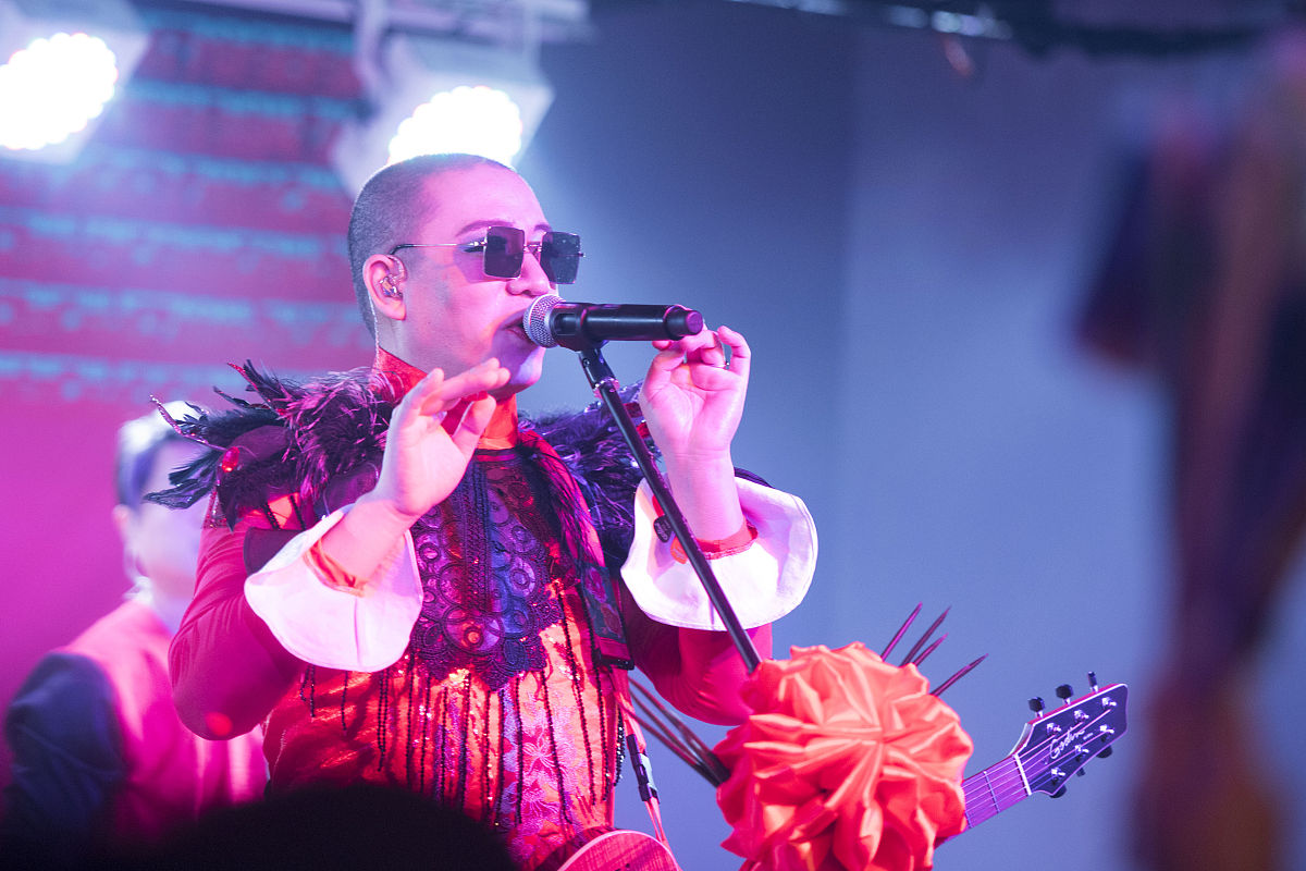 2017年5月17日,山东济南,摇滚上市--二手玫瑰山东拔葱2017亚洲巡回演