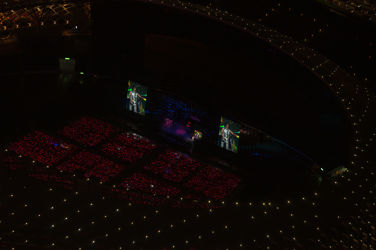 华晨宇演唱会场地易主，音乐盛宴将何处上演引关注