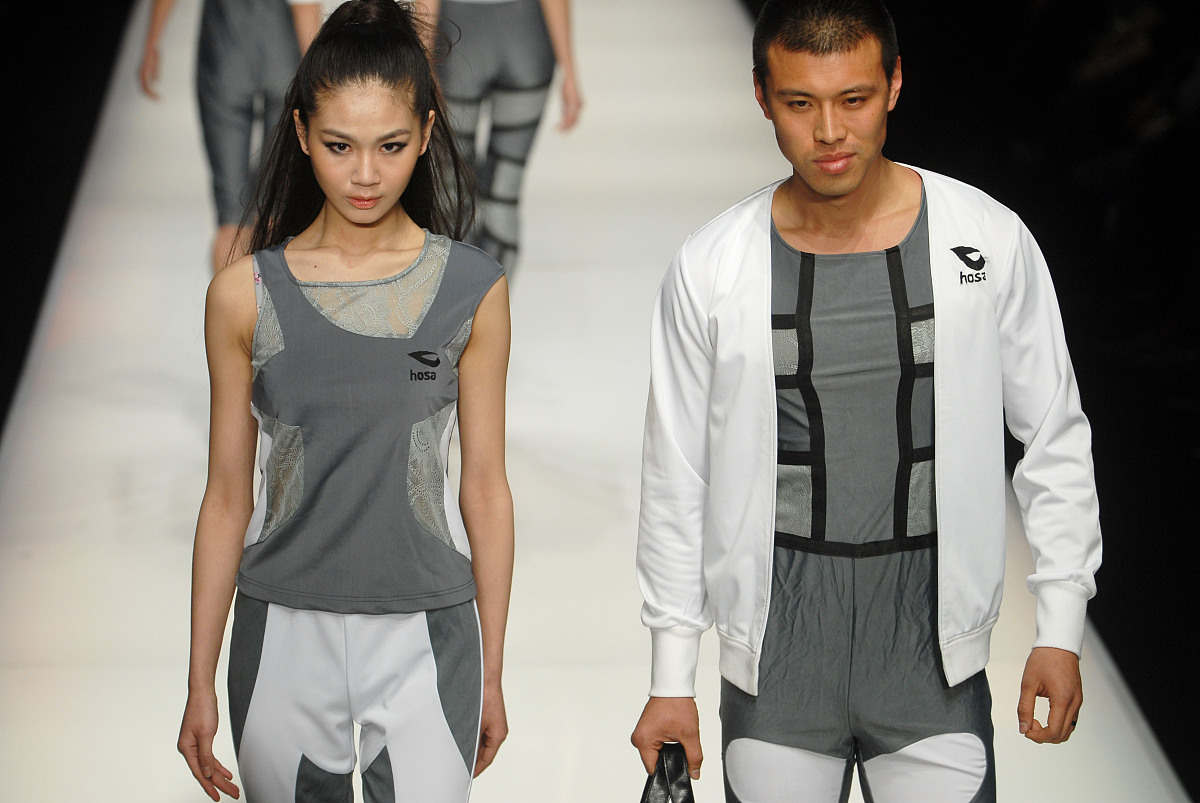 2012年3月29日,北京,2012秋冬中国国际时装周.浩沙杯-第1届中国健身服