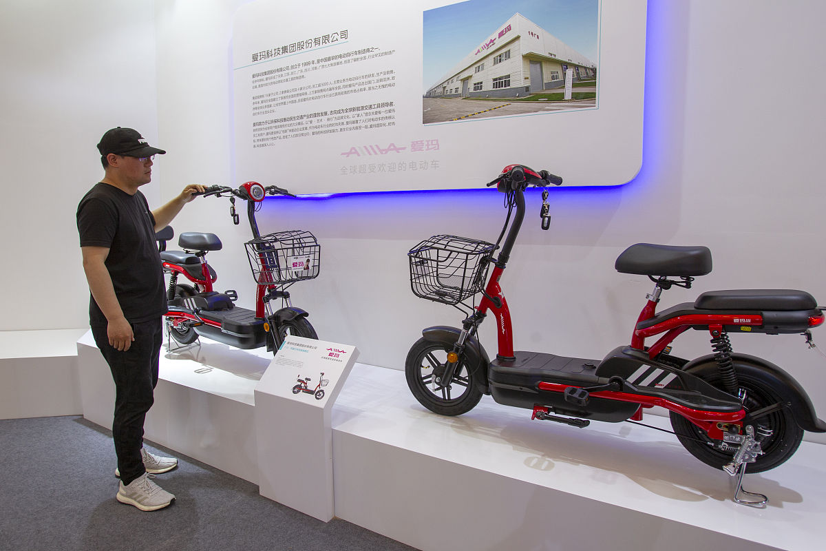 重庆轻工业技工学校新能源汽车技术专业招生：培养新能源汽车人才