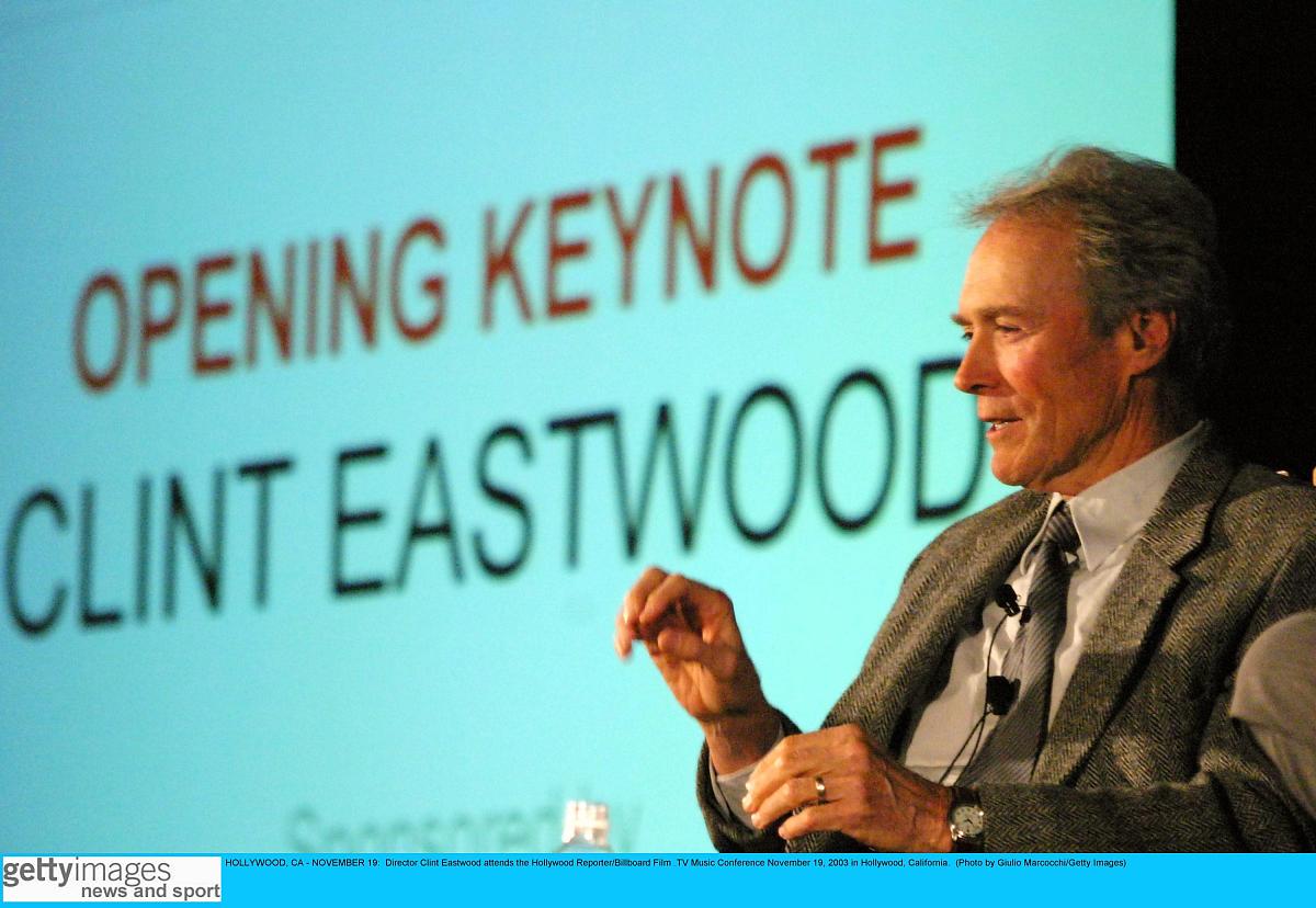 英特尔创始人：罗伯特·诺伊斯和戈登·摩尔