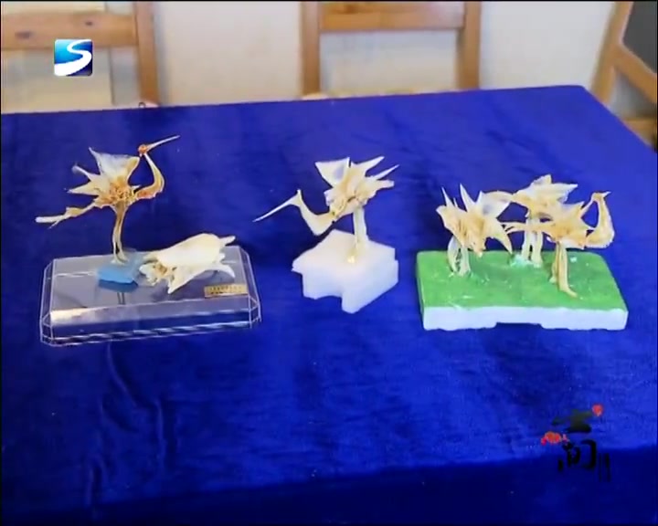 吃剩鱼骨有何用 达人巧制工艺品