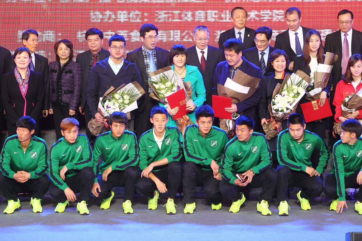 广州白云项目部举办友谊篮球赛，展现企业职工风采