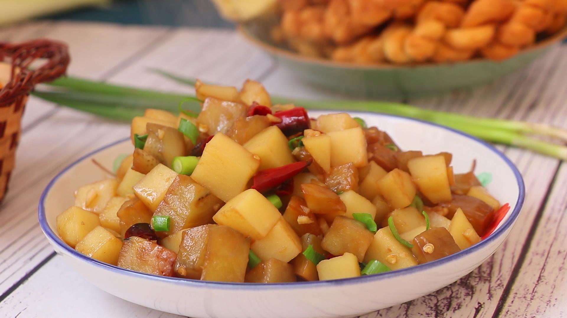 茄子土豆最美味的做法,咸香味美下饭快,在家做一锅,全家都爱吃
