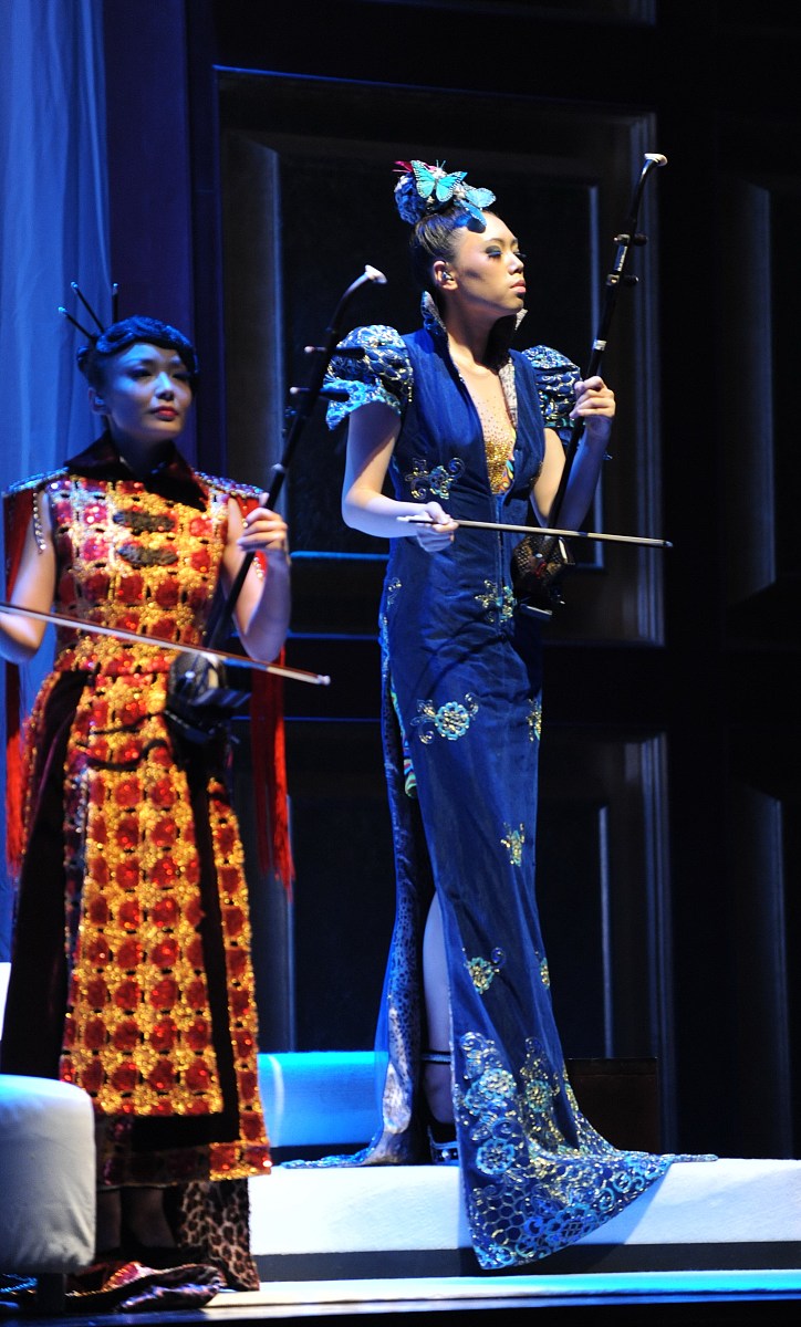 古筝演奏《游山恋》：感受中国传统乐曲的魅力