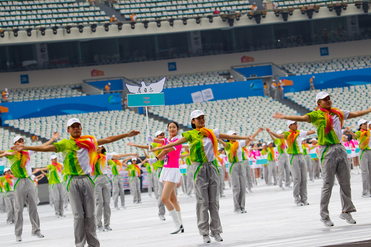 成都礼仪职业中学2022年招生条件：初中毕业生，品德素质佳，考试内容详解