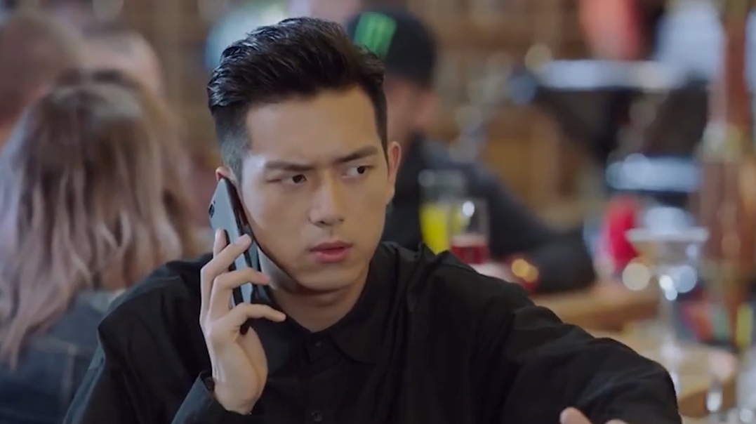 亲爱的:佟年爱韩商言到底有多深!看看她的手机就知道了!甜炸