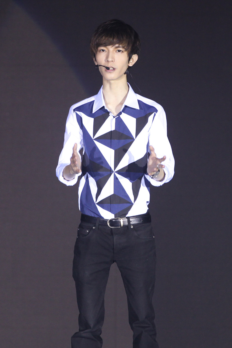 嘲风会爱上夜昙吗？解析《长月烬明》感情走向