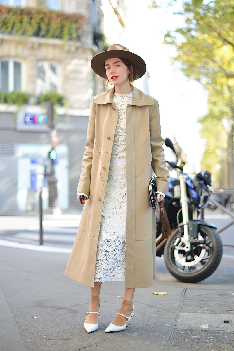 米色风衣怎么搭？解锁秋季时尚穿搭灵感