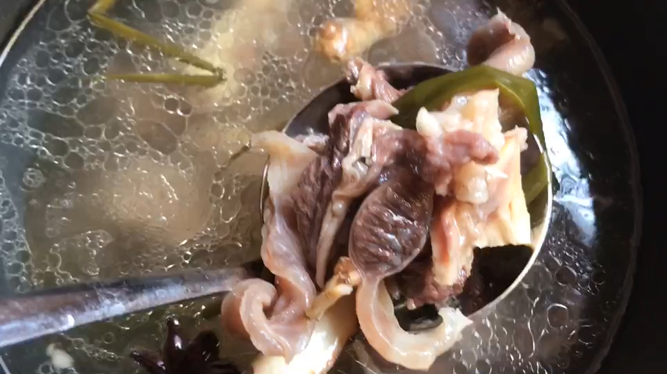 今天做个淮南牛肉汤再用上好的带筋牛腩煲上一锅好汤