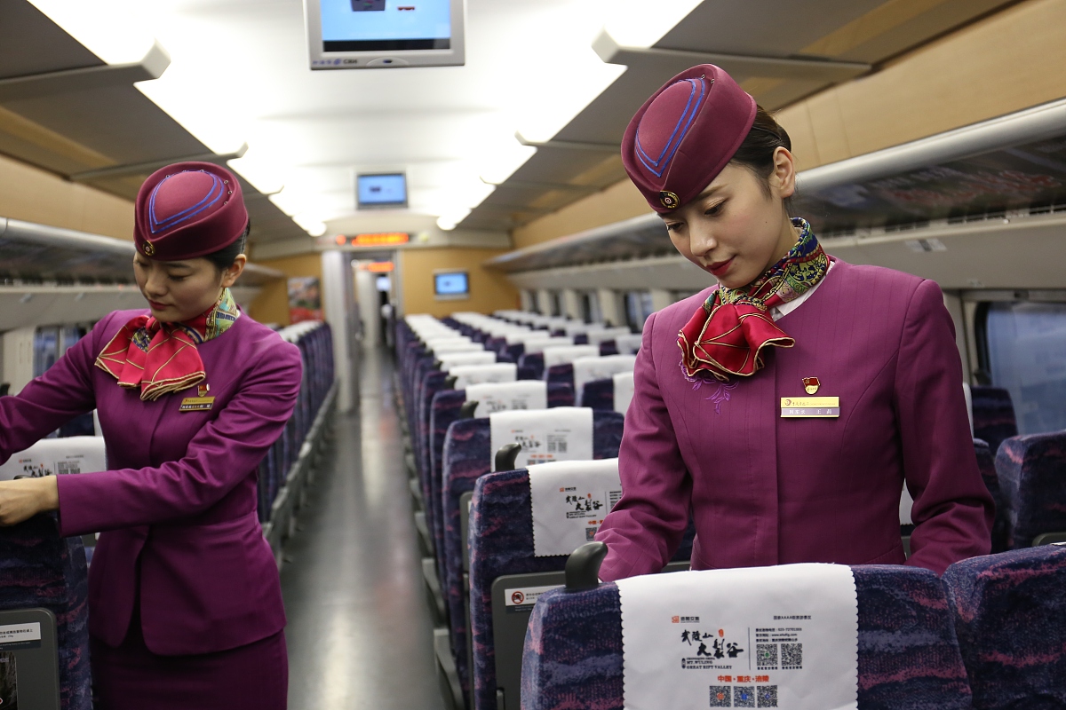 成都铁路学校高铁乘务专业课程设置：全面培养高素质人才