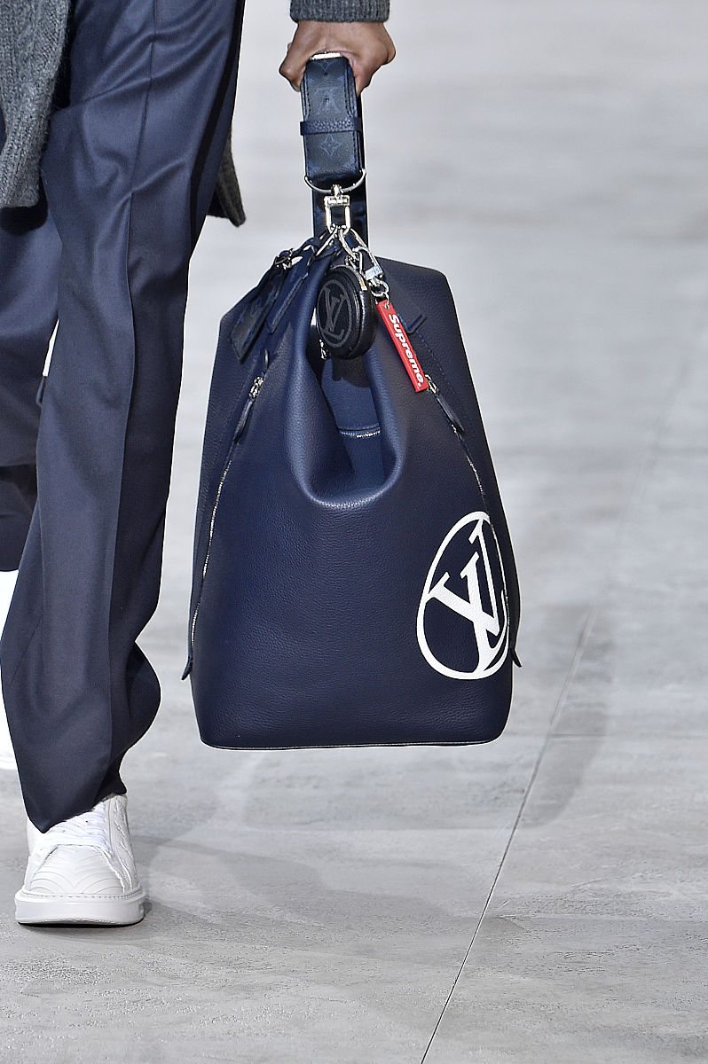 当地时间2017年1月19日,法国巴黎,2017秋冬巴黎男装周:louis vuitton 