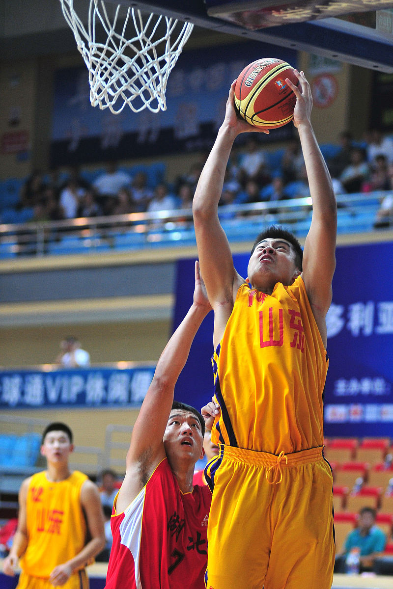 2013年09月01日,辽宁省阜新市,2013全运会u18男篮小组赛,山东vs湖北.