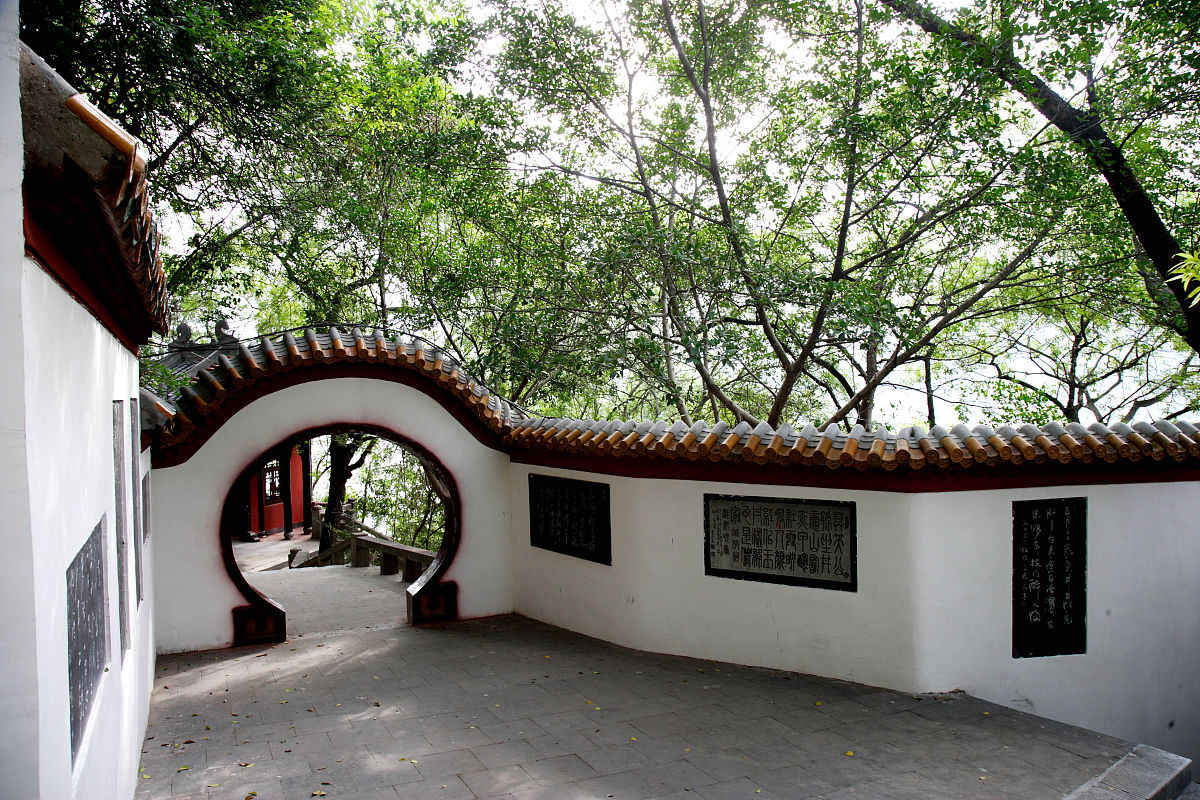 九月诗词：丰收的喜悦与秋天的美景