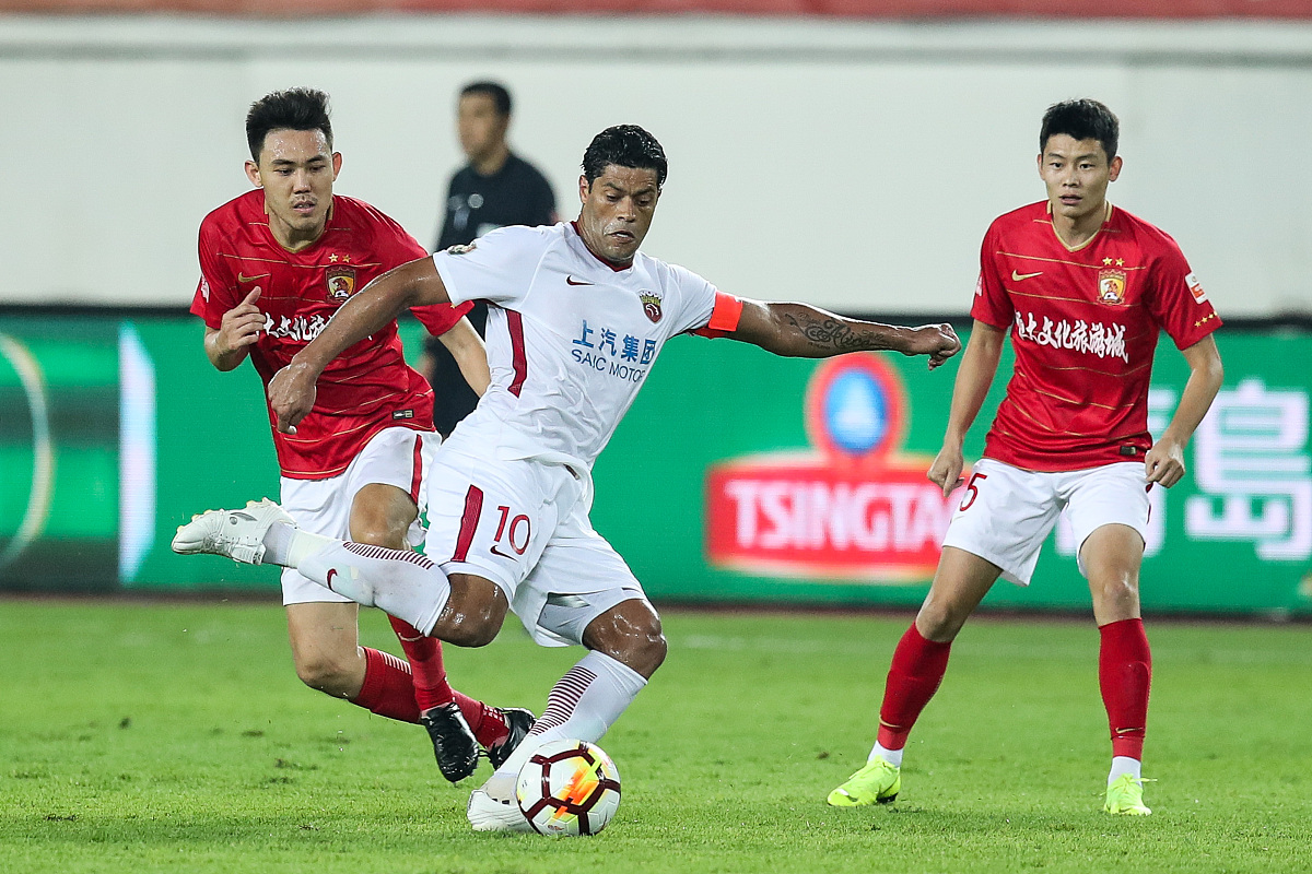 2018中超第28轮:广州恒大淘宝4-5上海上港