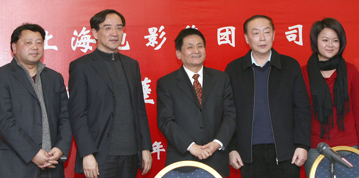 2008年2月22日,上海,著名作家叶辛的小说《孽债2》同名电视剧签约发布