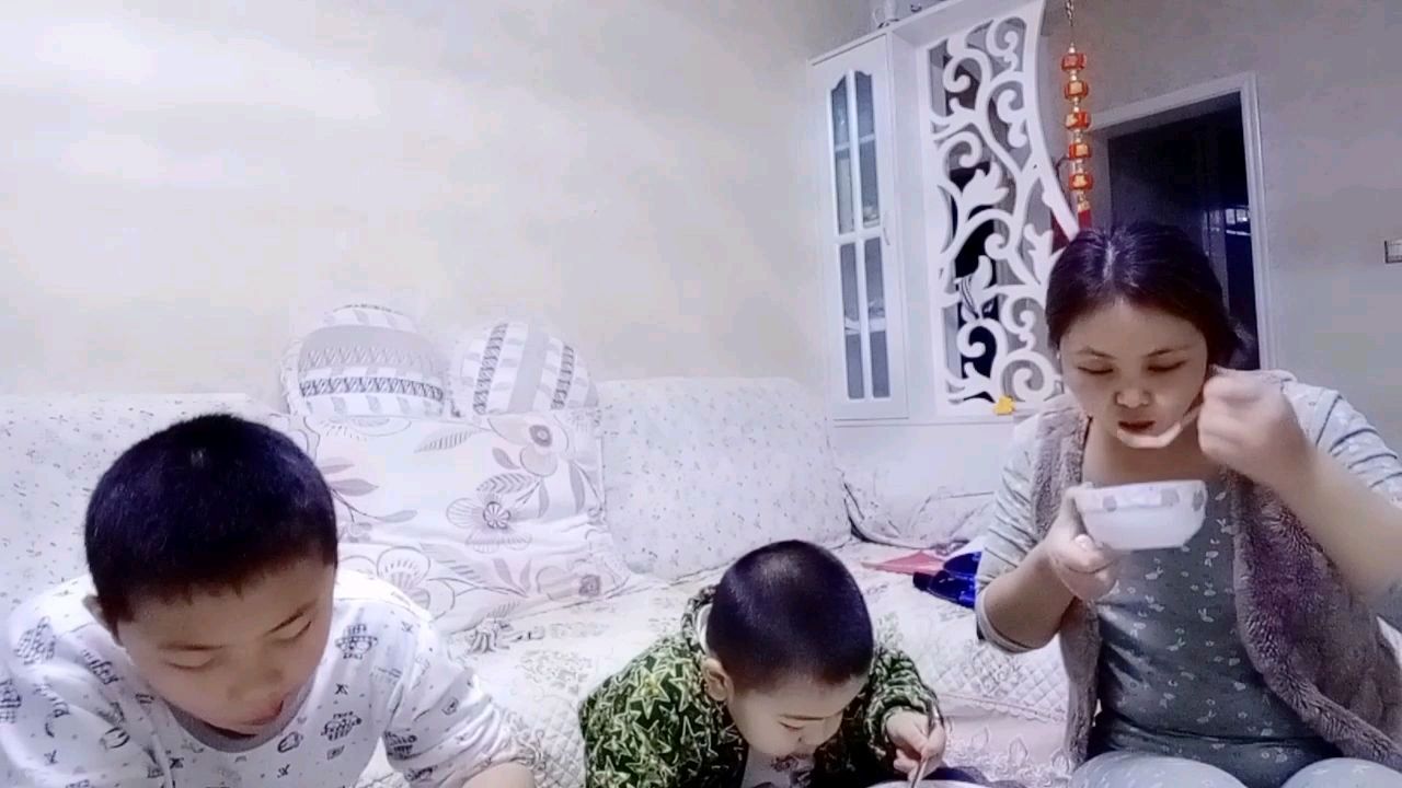 猪肉韭菜包大馅馄饨,口味没得说,只是成本有点高!