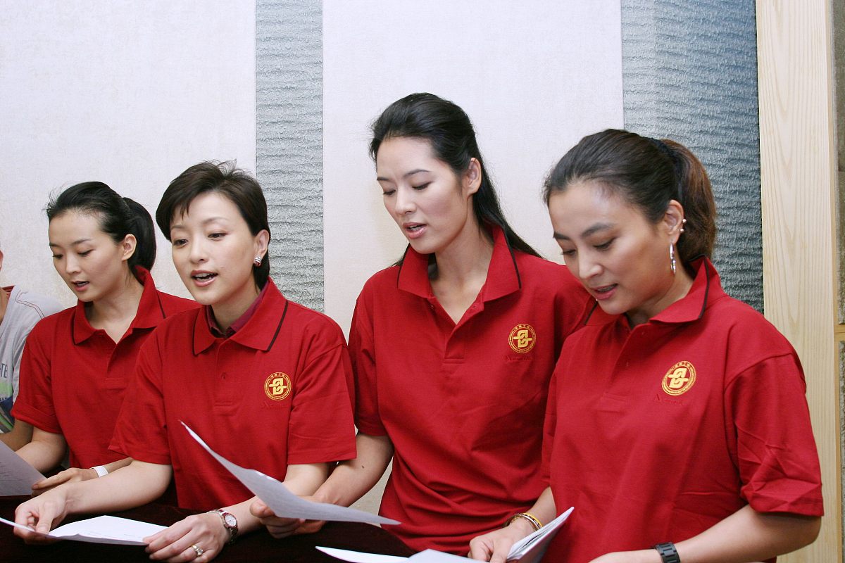 穿越时空的守护：一首四分钟的歌曲