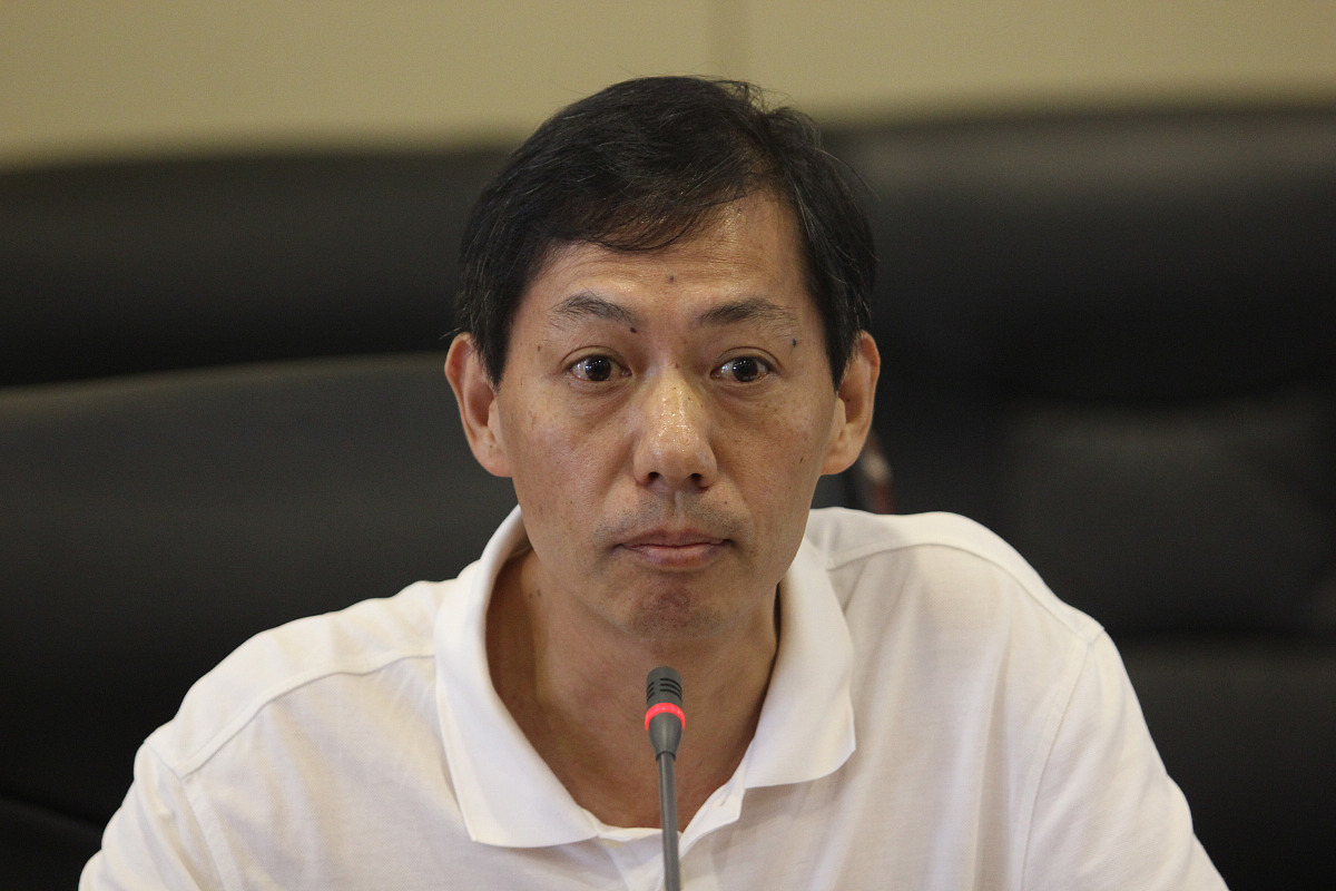 谁是艾米莉狄金森