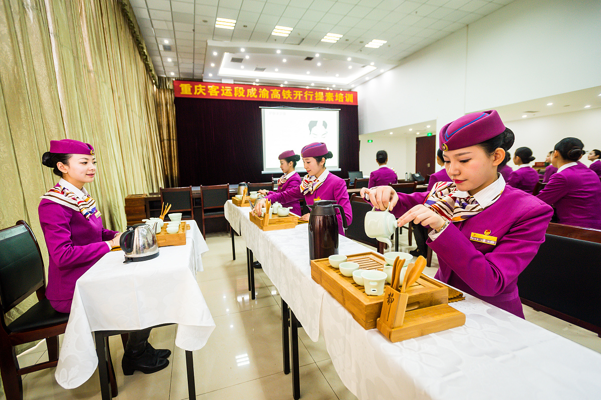 成都铁路工程学校入门门槛高吗