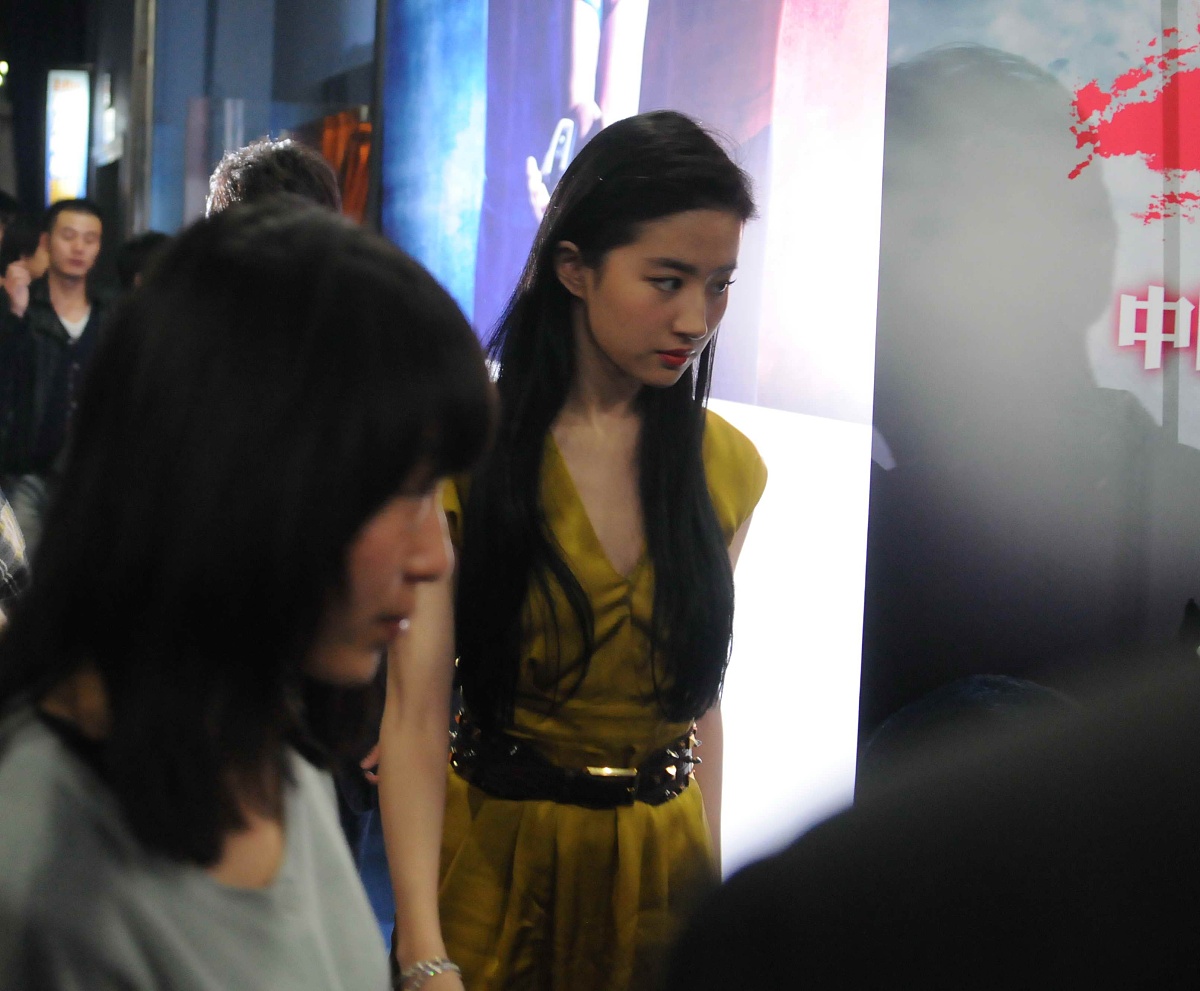 热映电影消失的她 影评