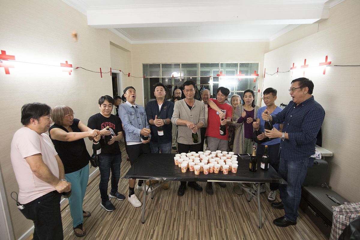 你现在的身份是一名论文作者请对论文《招商信诺人寿保险公司陕西分公司营销人员培训体系优化策略研究》的公司营销人员培训体系施行情况分析阐述其中7312了解其年度培训计划2688不了解培训年度培训计划其结构如下：351培训计划方式：