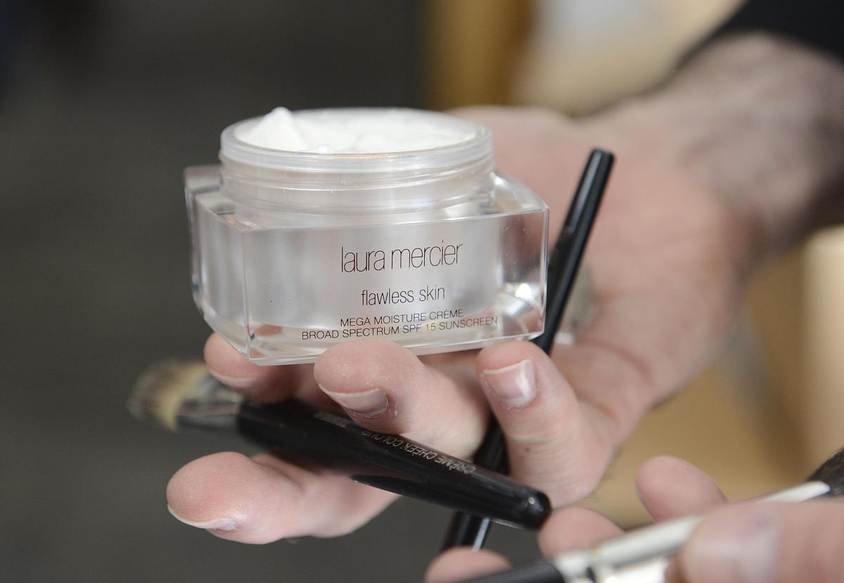 玫琳凯幻时5X™晚霜能否消除眼部细纹和黑眼圈？