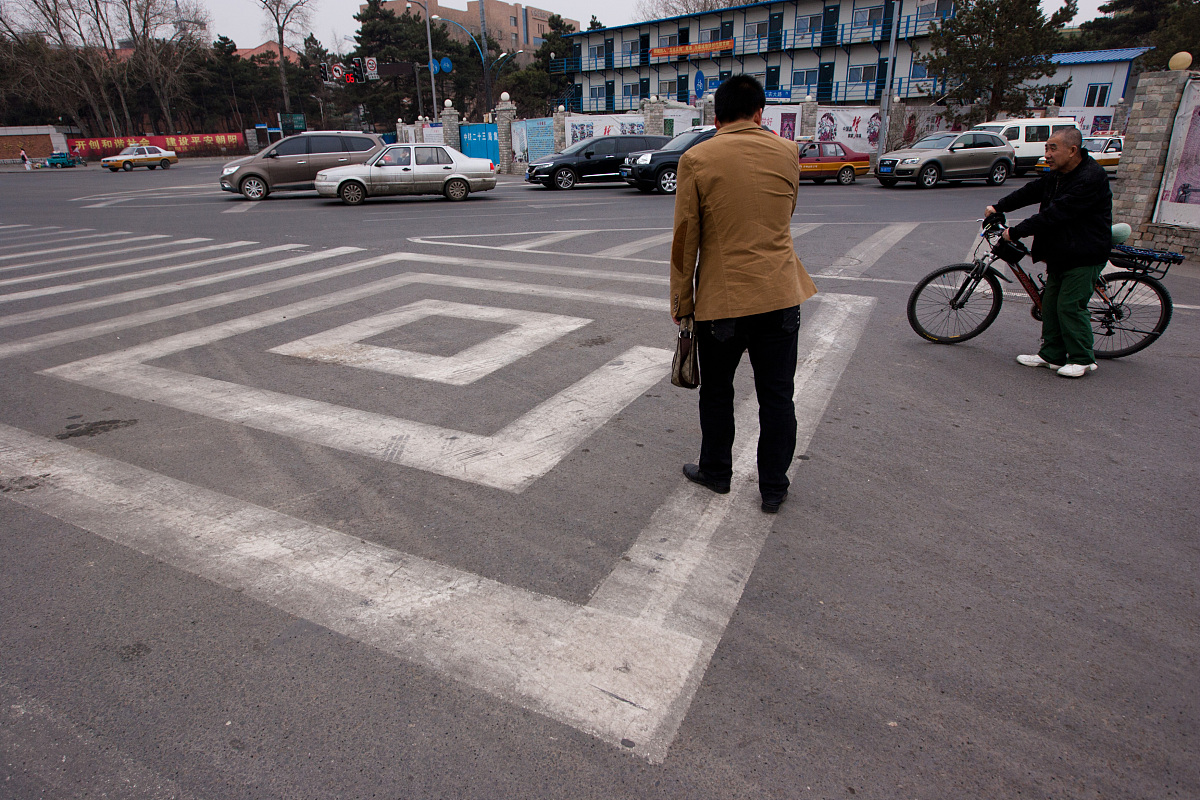 突发精神异常伴左手无力！患者被紧急送往神经科