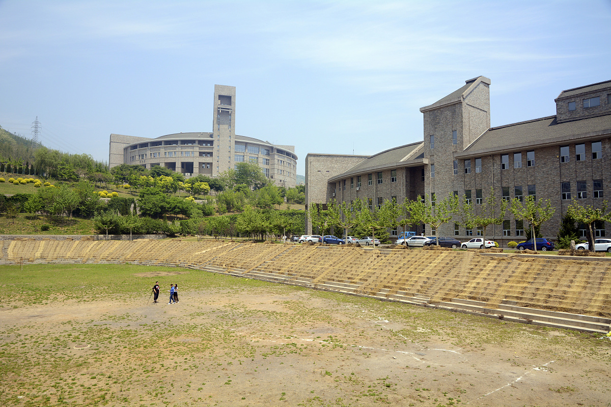 ***_***2013年05月31日,辽宁省大连市,大连东软信息学院教学办公大楼.