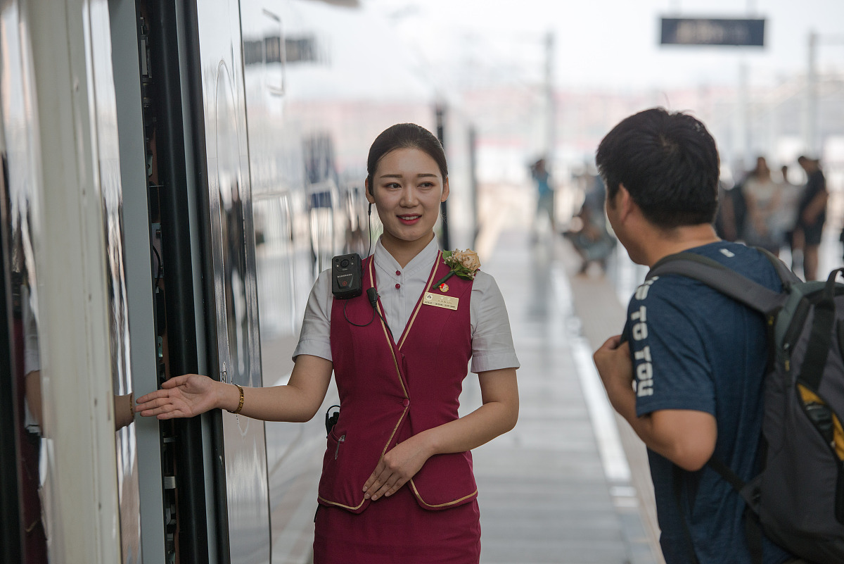 云南武定县有高铁乘务专业的学校-好不好