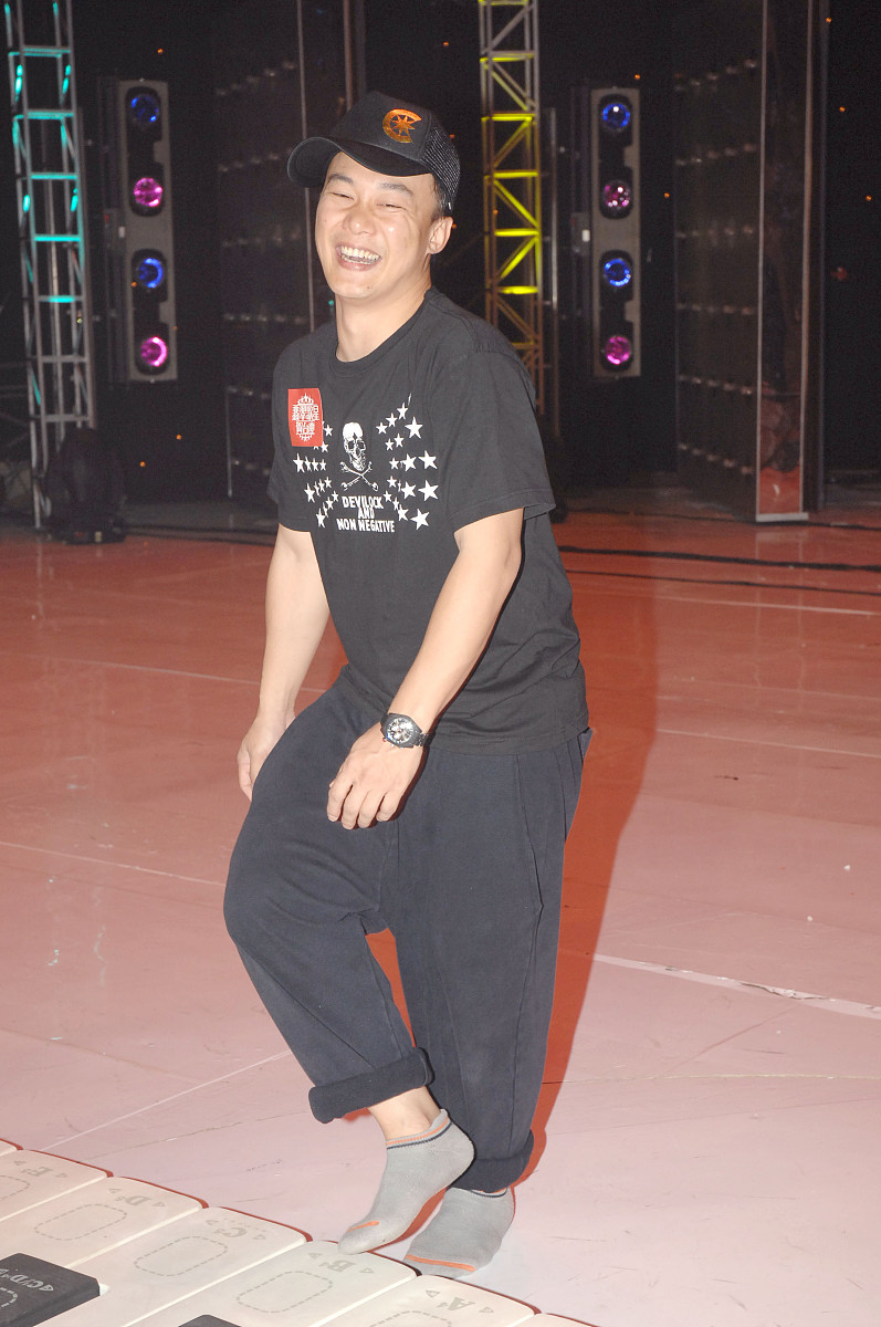 2006年11月3日,香港,《翡翠歌星贺台庆》明晚将于电视广播城举行,众多