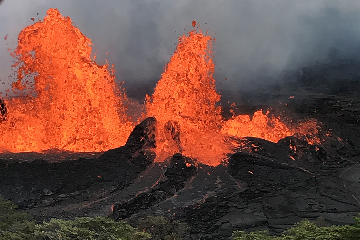 世界と日本の火山: 噴火の脅威と自然の力