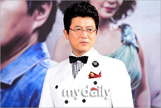 2013年6月26日,韩国首尔,电视剧《丑闻》举办发表会.***_*** 朴尚民