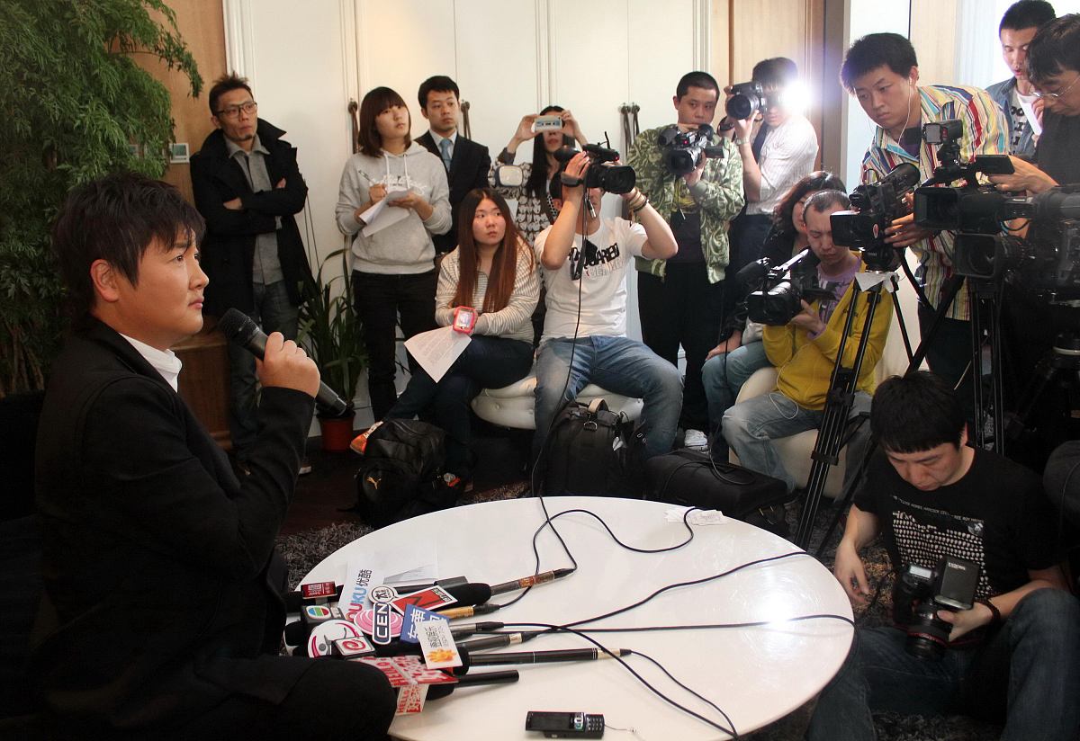 关于电视台灯光师如何从温室走向一线 的论文 字数