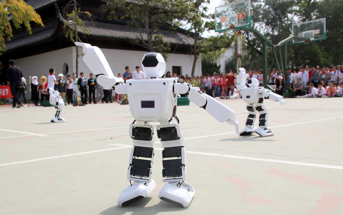 崇仁科技学校专业设置：信息技术、机械工程、电子工程、建筑工程等