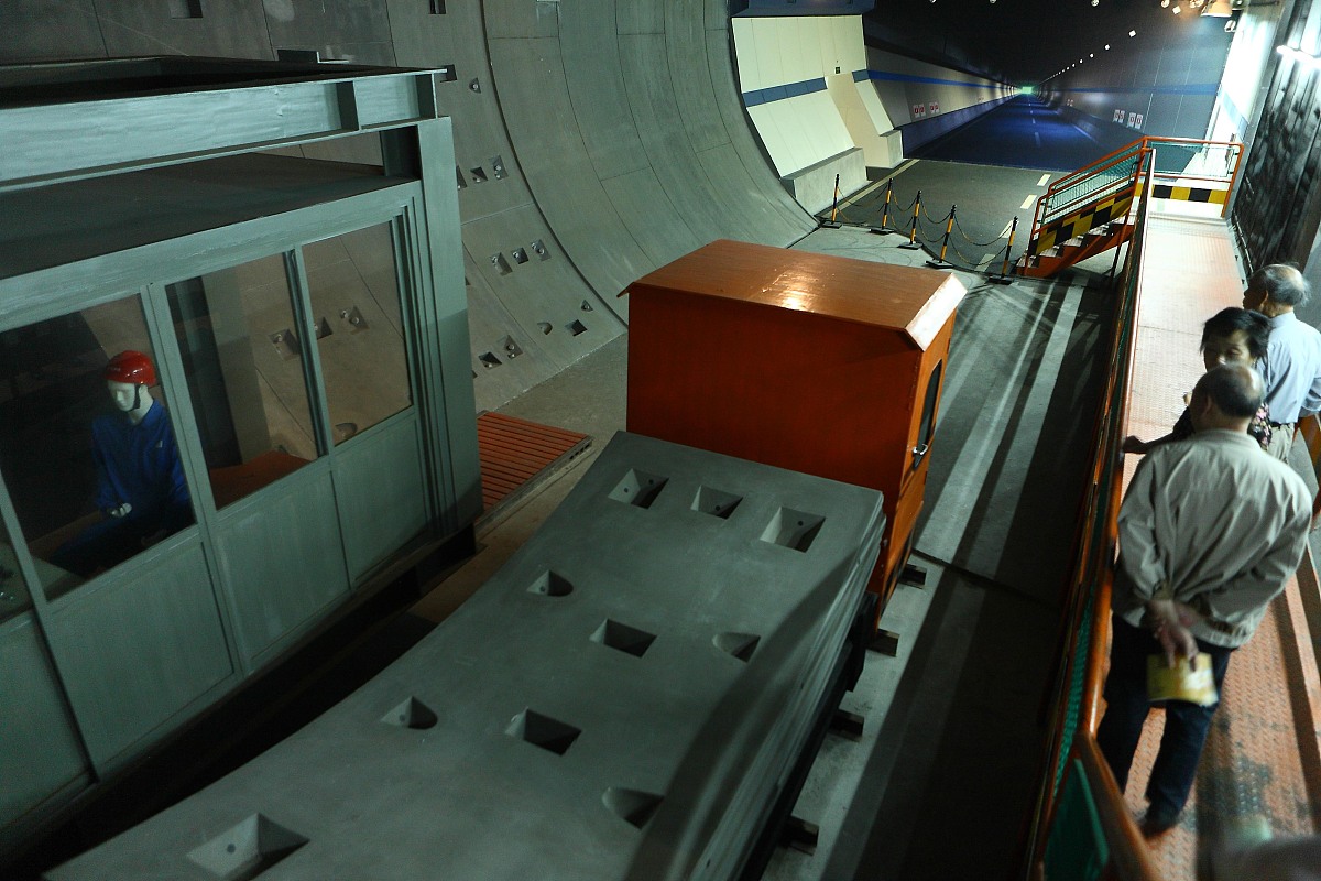 隧道模型模拟 - 研究隧道结构、流动和振动的工具