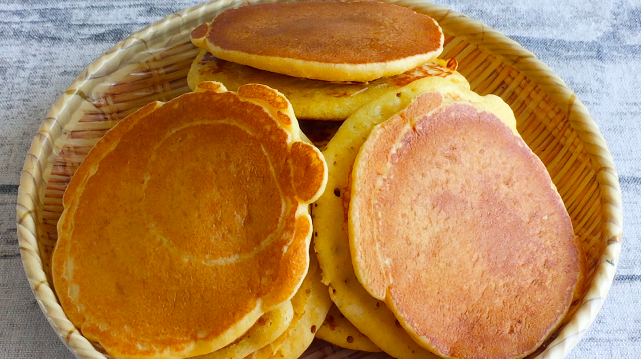 早餐别包子油条了,教你做奶香玉米饼,松软香甜有点酸,特别开胃