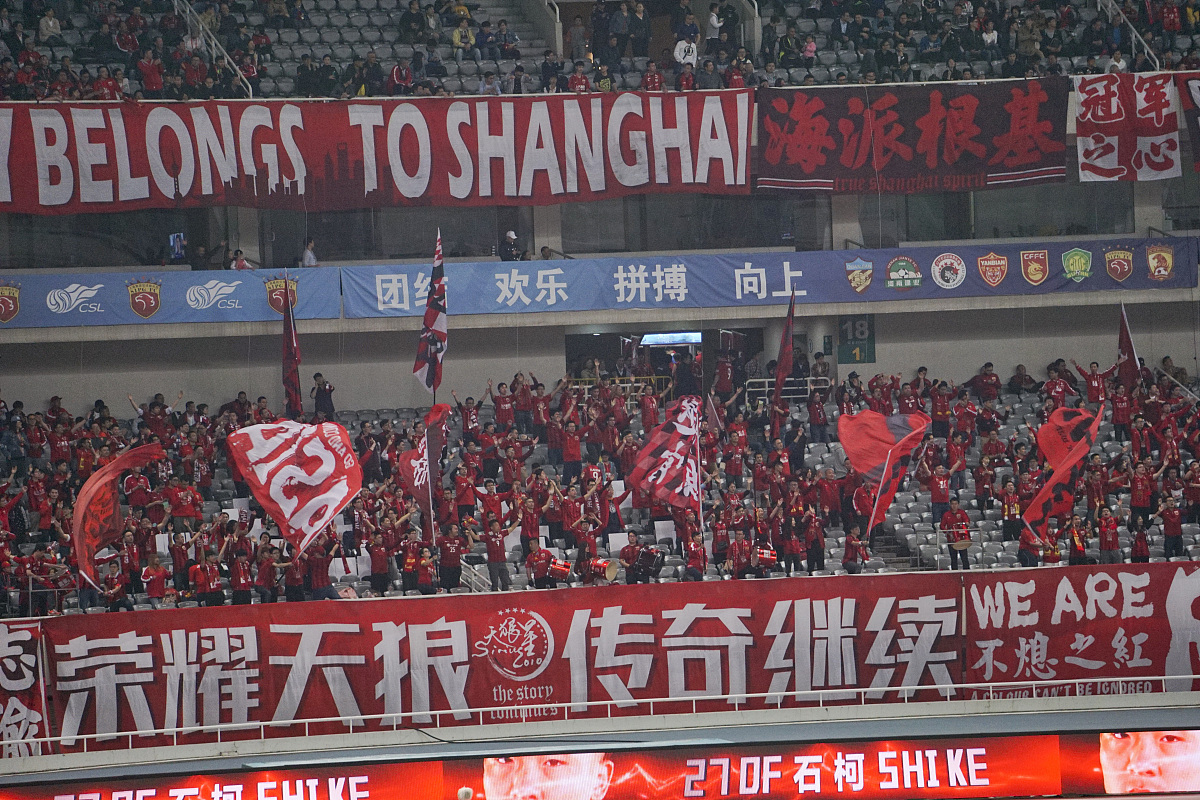 帮我写几个以宣传为主题的铁合金企业宣传栏的标语