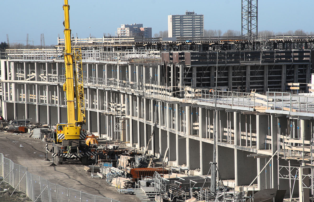 建筑施工的高效安全的破碎装置创新点1000字左右